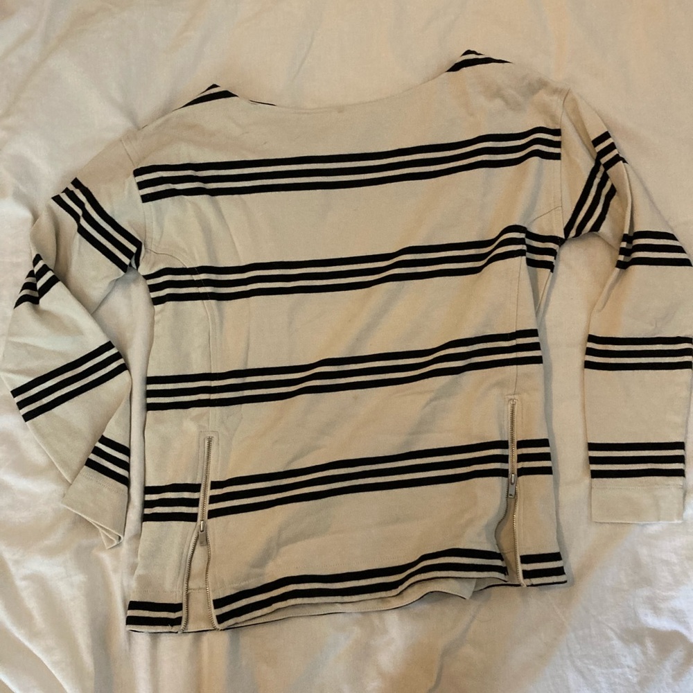 Boatneck zippered top